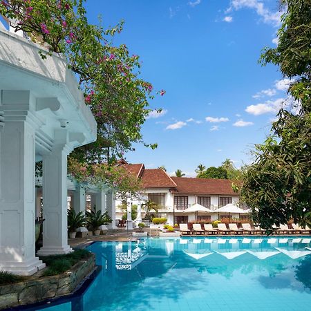 Mahaweli Reach Hotel Kandy Bagian luar foto