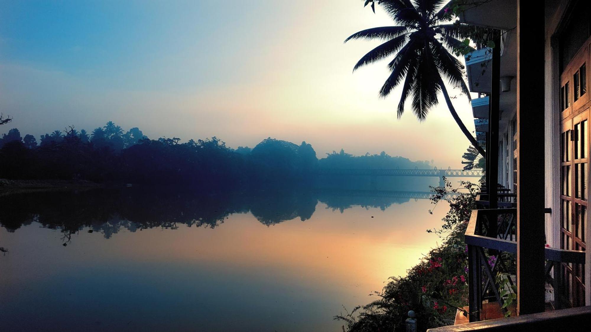 Mahaweli Reach Hotel Kandy Bagian luar foto